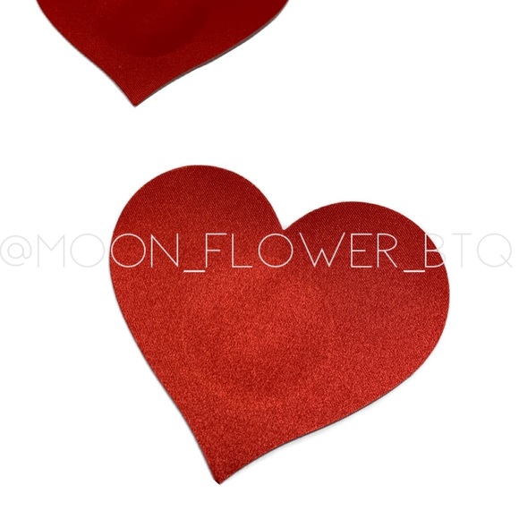 Red Heart Breast Petal Pasties Nipple Covers - Picture 4 of 10
